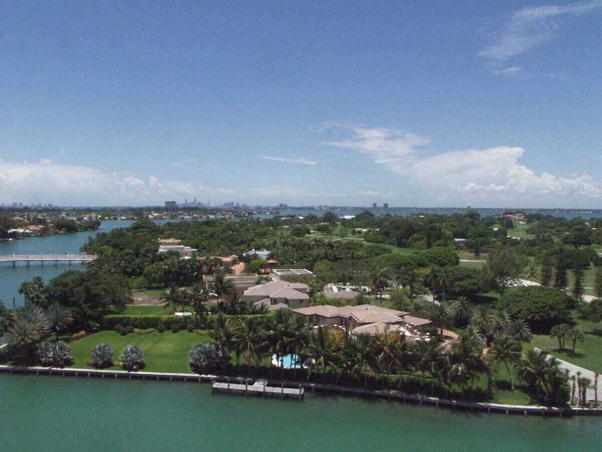 An ariel view of Indian Creek Village with its golf course anchoring the center of the island.